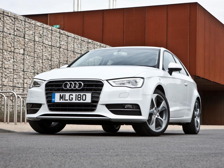  Audi A3 1.8T (8V) 2012 года  (UK) (фото 4 из 30)